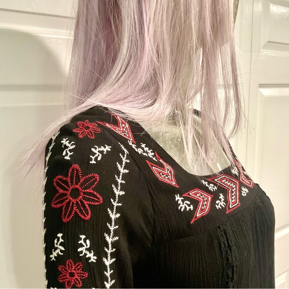 Xhilaration Black Top/Dress with Red and White Embroidery